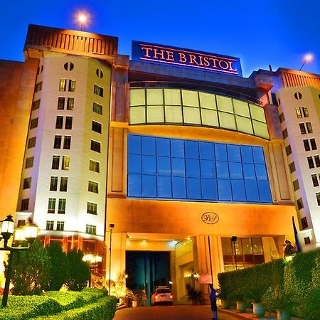 Hôtel The Bristol à Gurgaon Extérieur photo